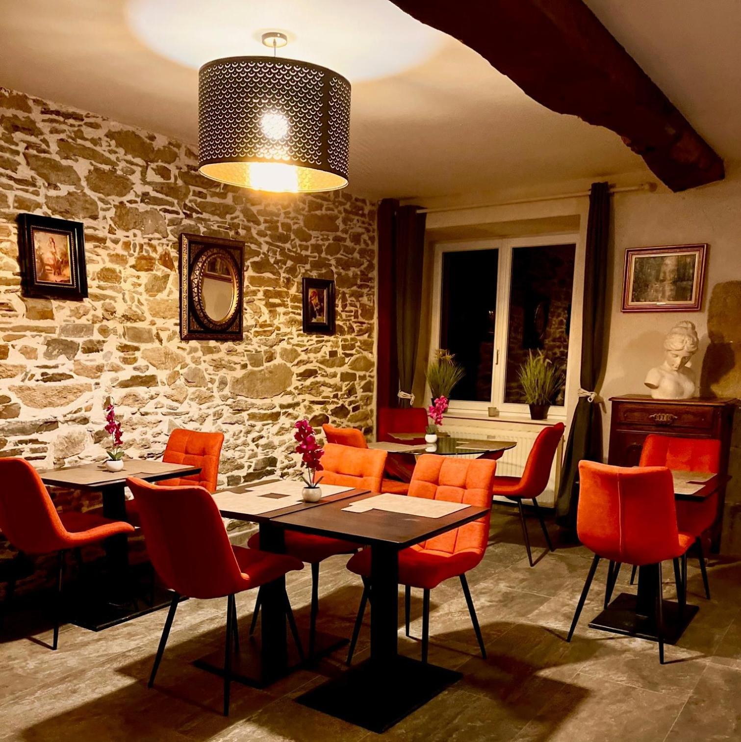 Le Manoir Des Haies Spa Les Champs-Géraux Esterno foto